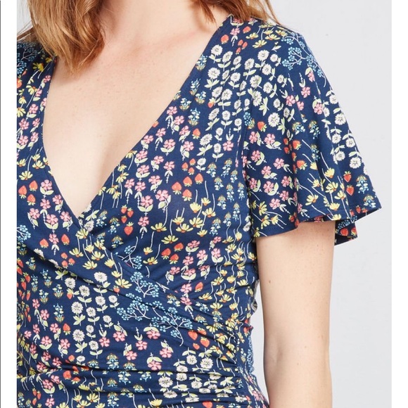 Colorful Print Shirt with Flutter Sleeves - Picture 2 of 3